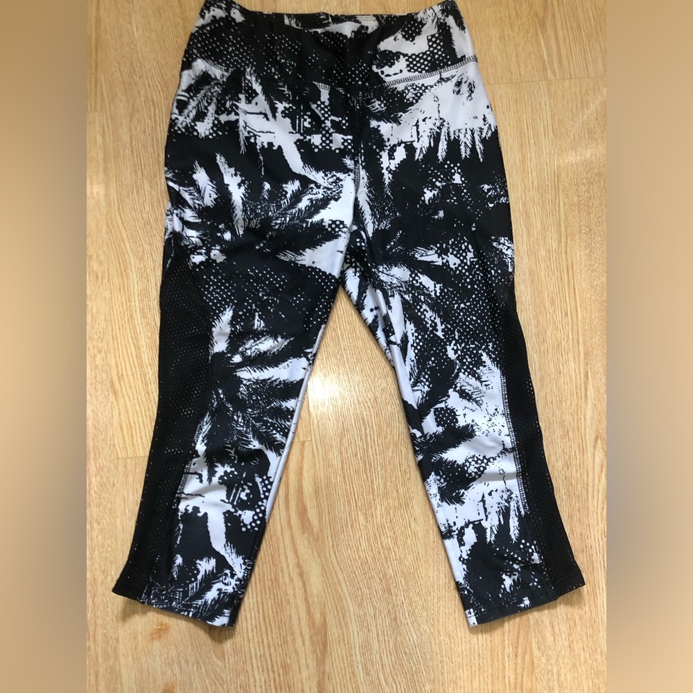 Capri pants